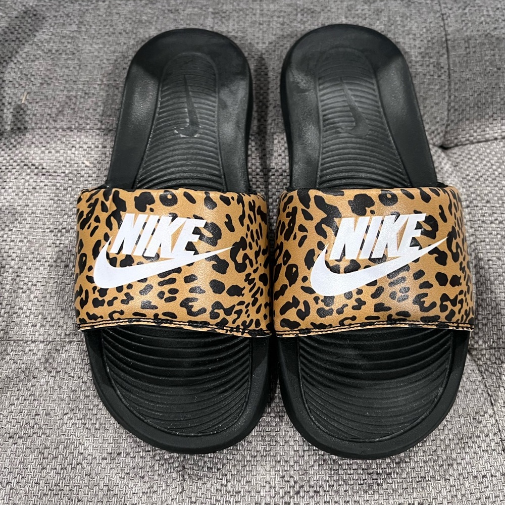 Nike slides